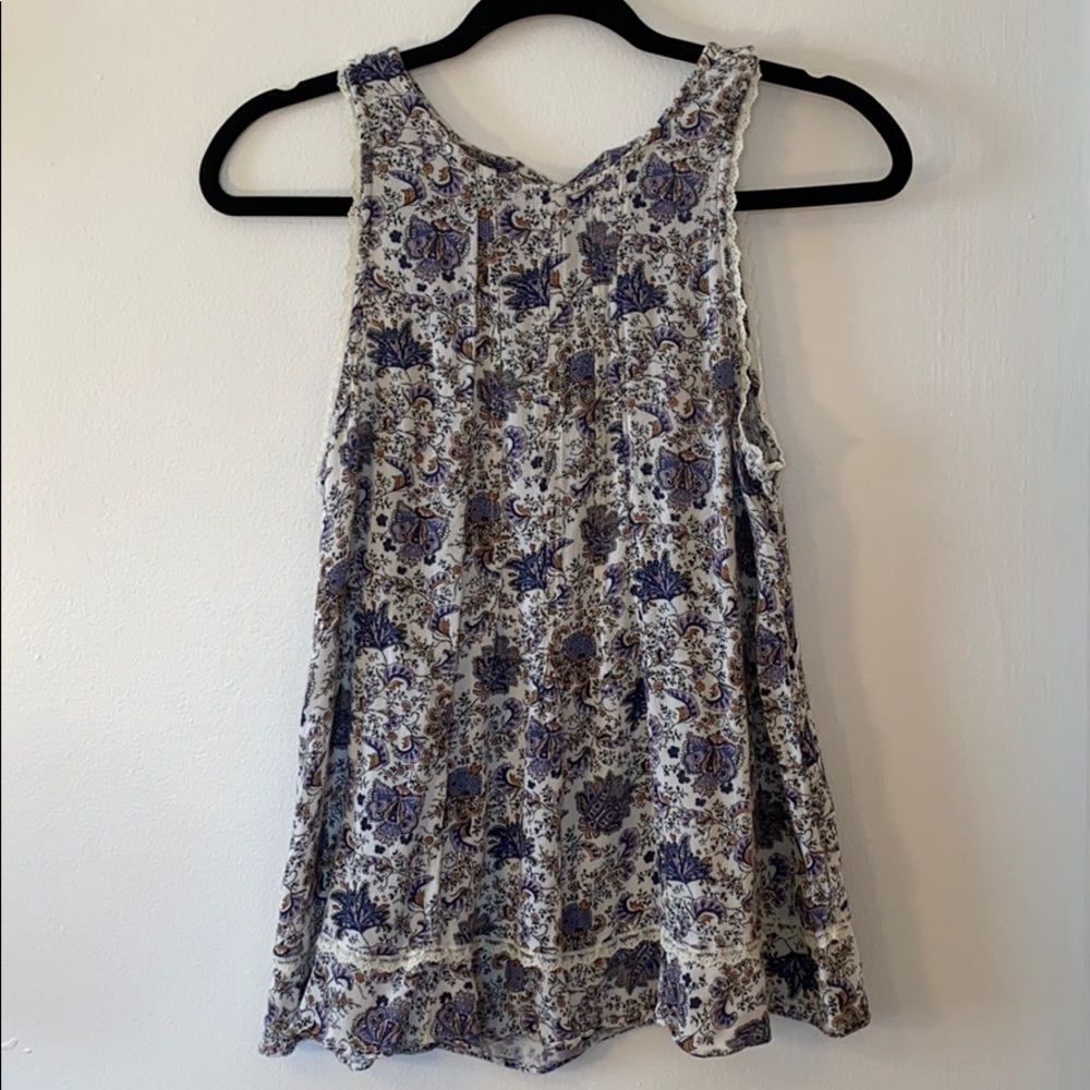 American Eagle top
